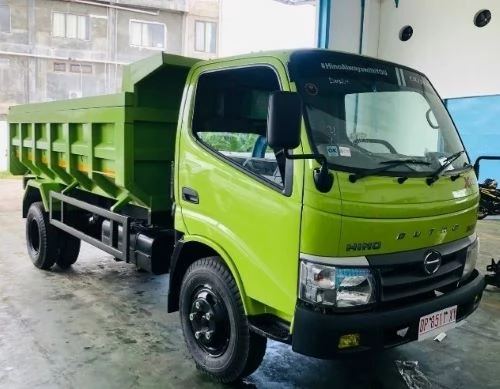 Harga Hino 300 Bak Besi 3 Way dan 5 Way untuk Proyek dan Material